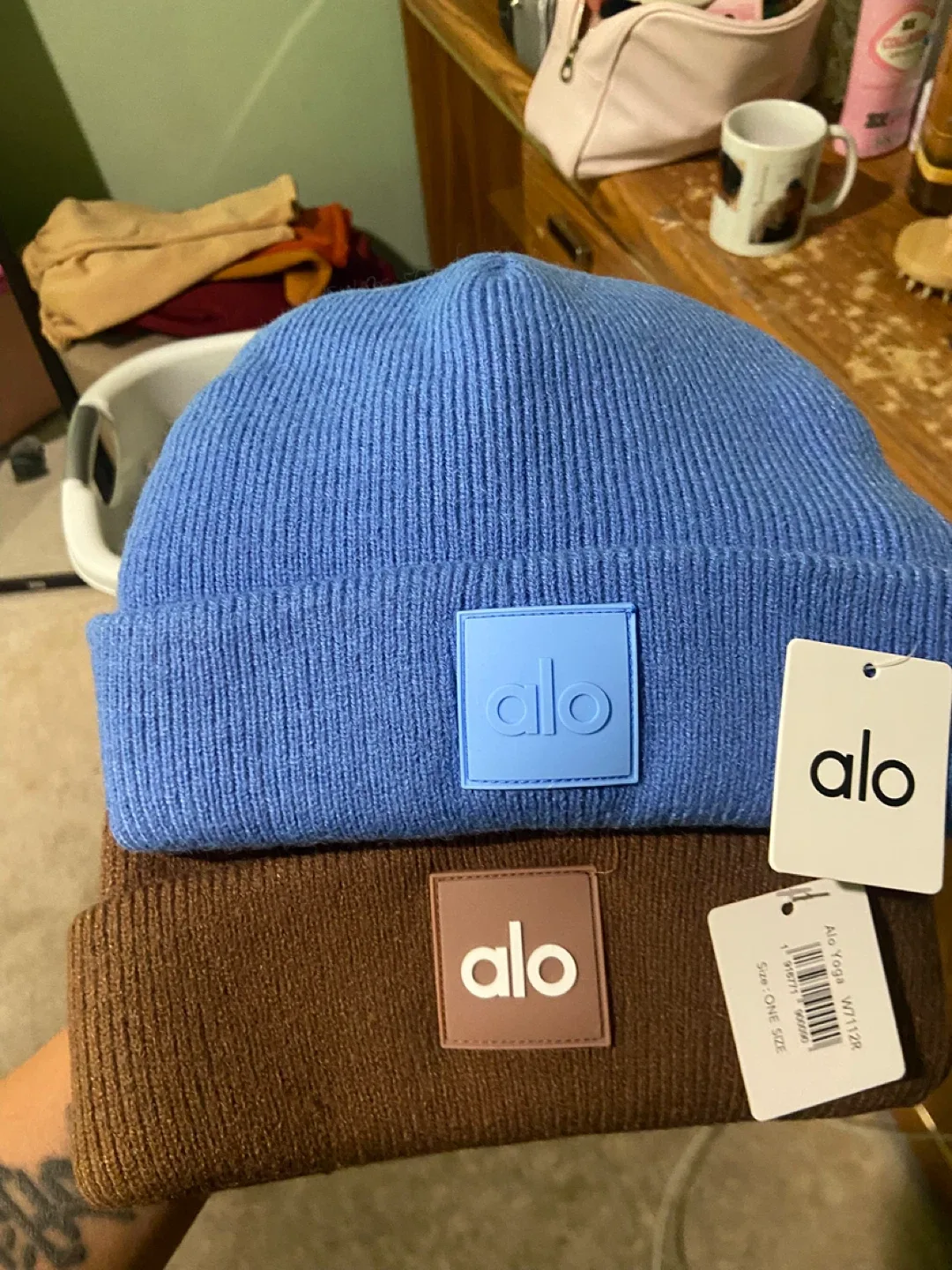 Alo Yoga Beanie & Duffle Bag Set image indicator(3)