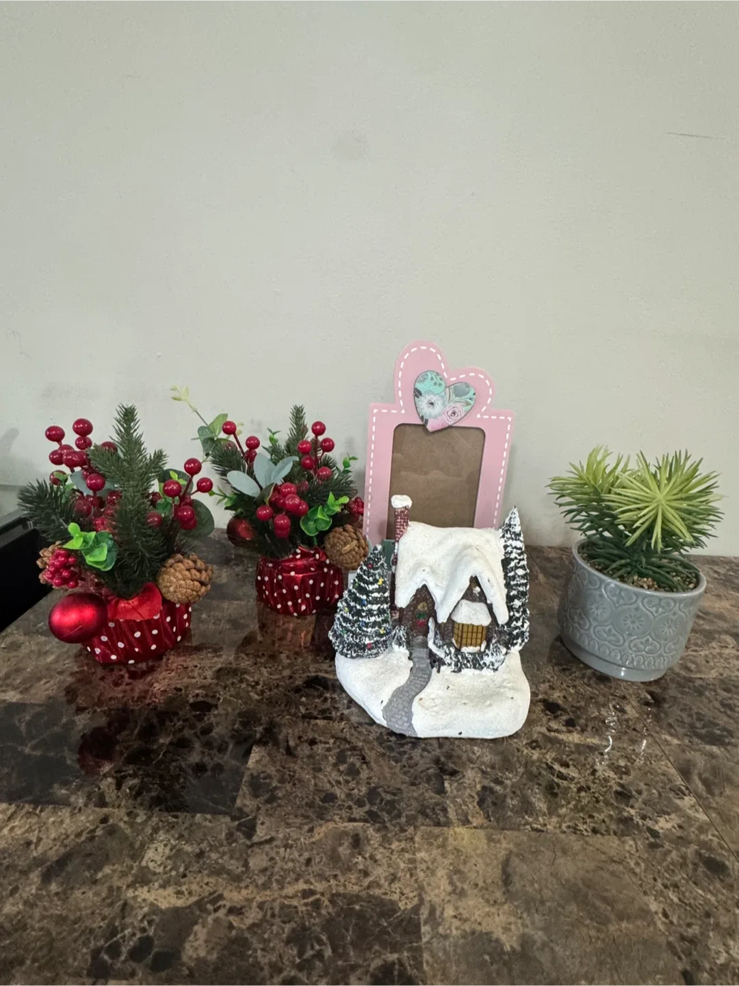 Home Decor - Christmas & Photo Frame