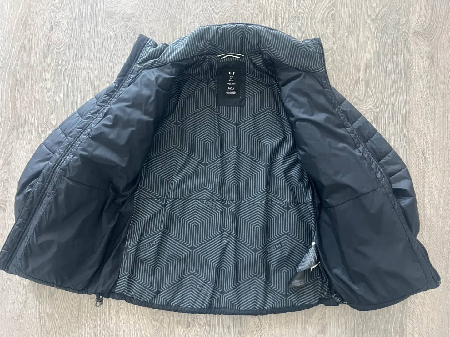 Under Armour Women ColdGear Jacket image indicator(2)