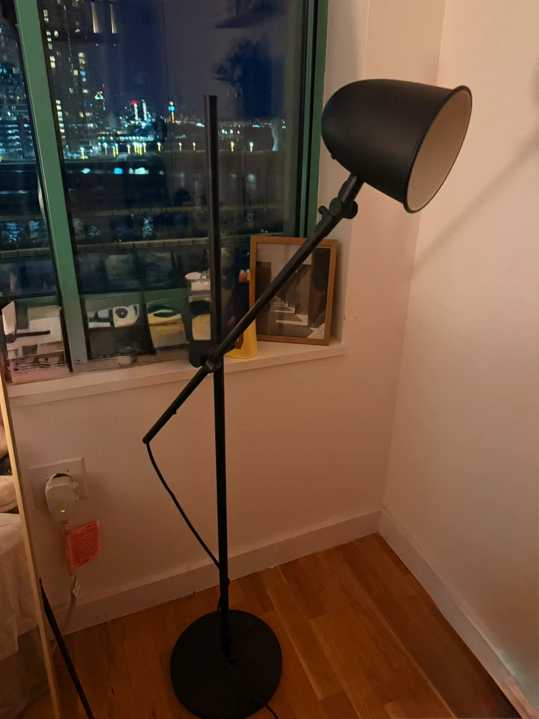 Black Floor Lamp