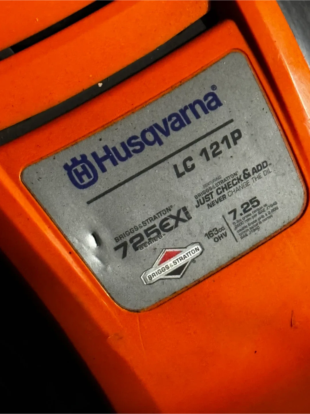 Husqvarna LC 121P Lawn Mower image indicator(3)