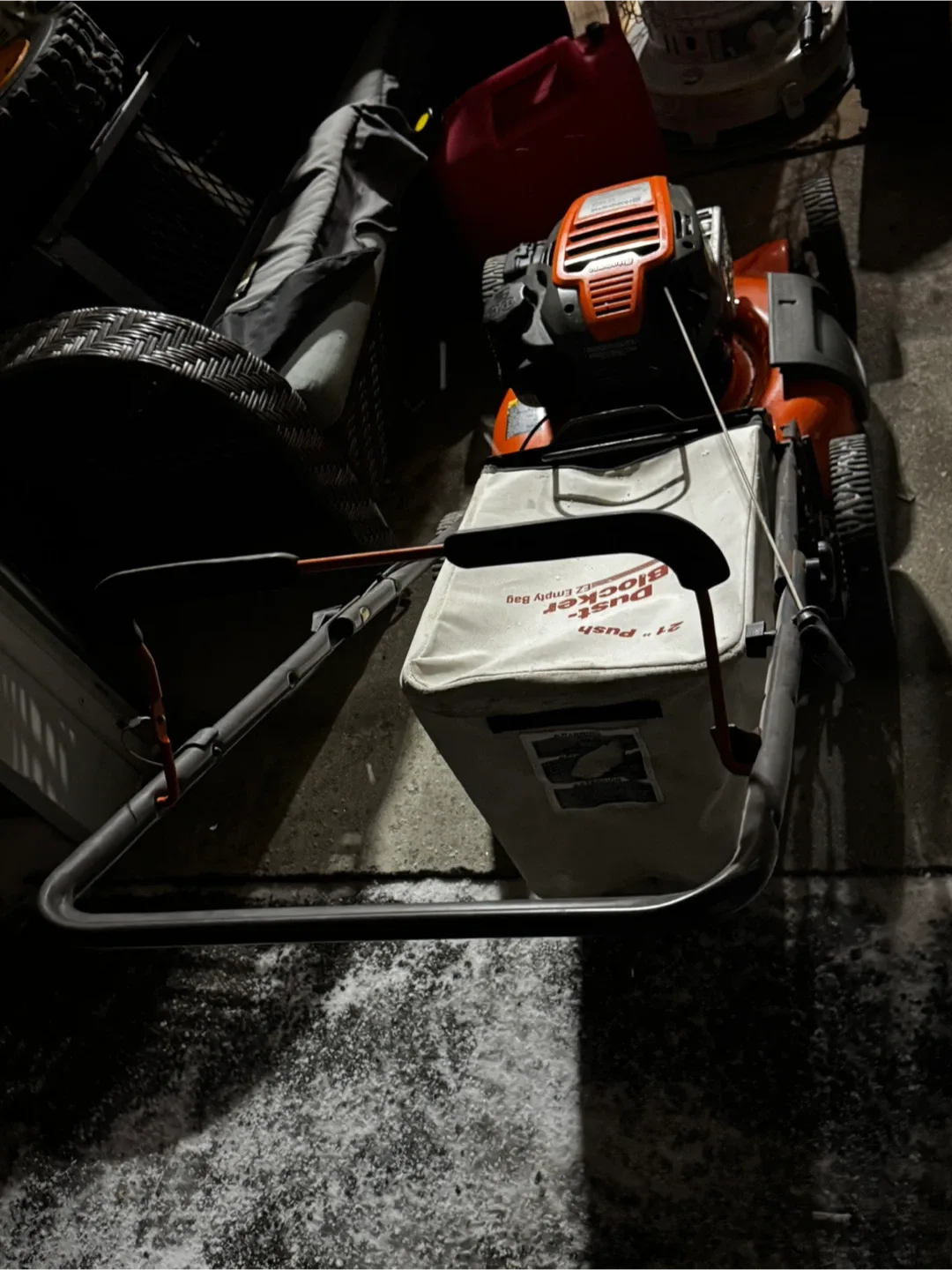 Husqvarna LC 121P Lawn Mower