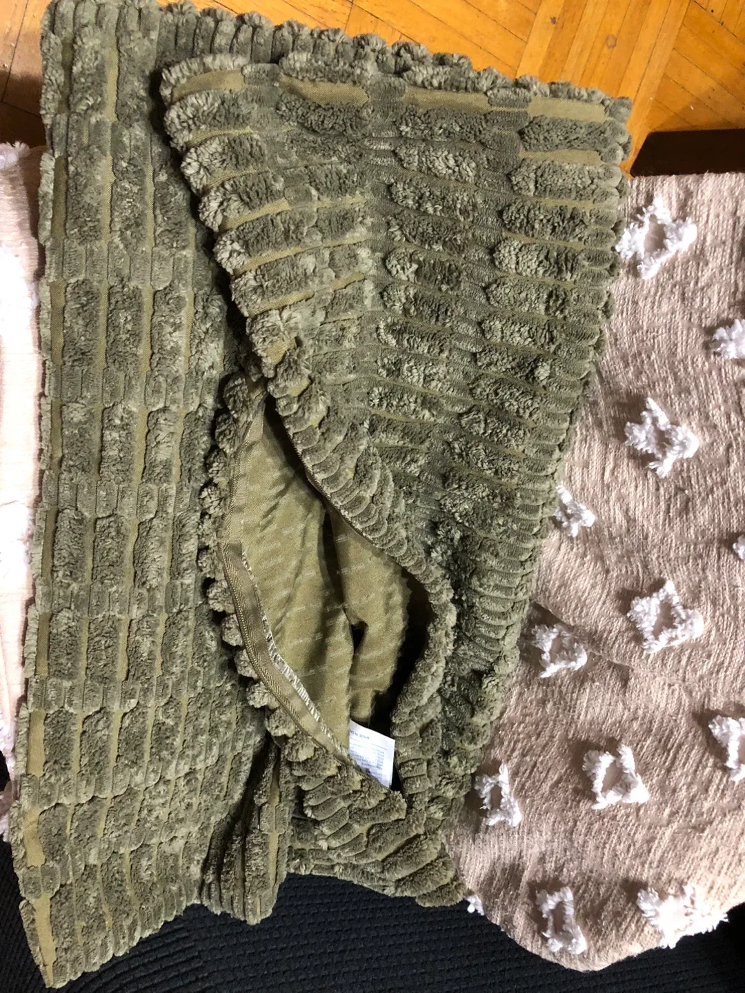 Decorative Throw Pillow Covers image indicator(3)