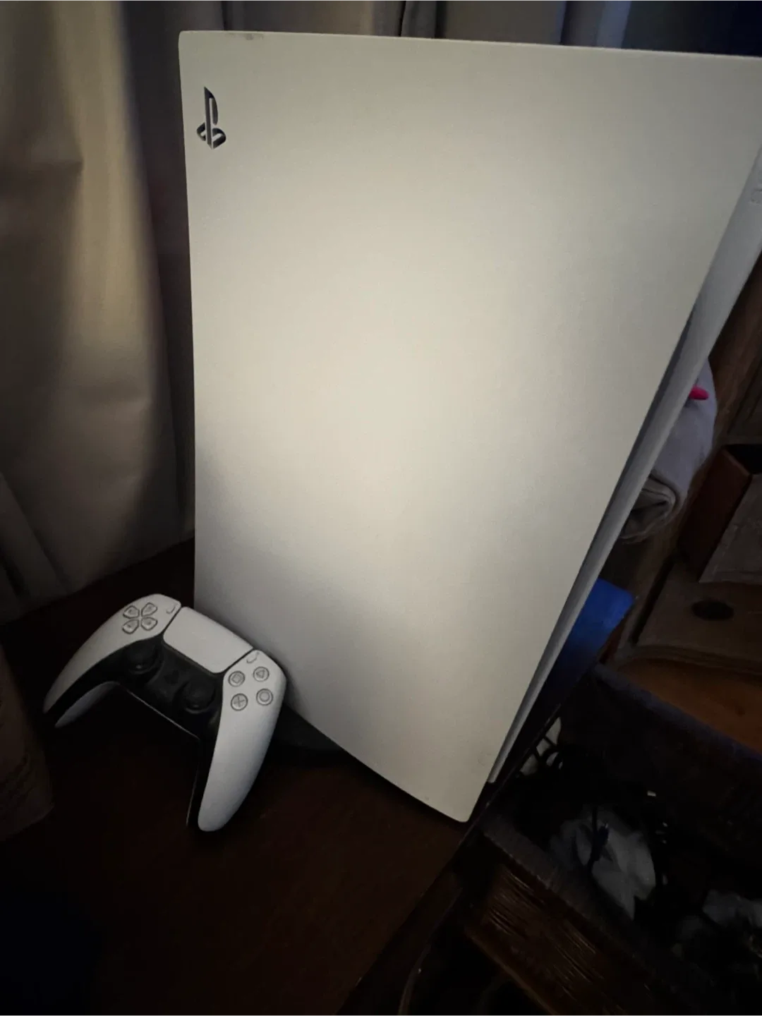 PS5 with 5 games Call of Duty Modern Warfare II