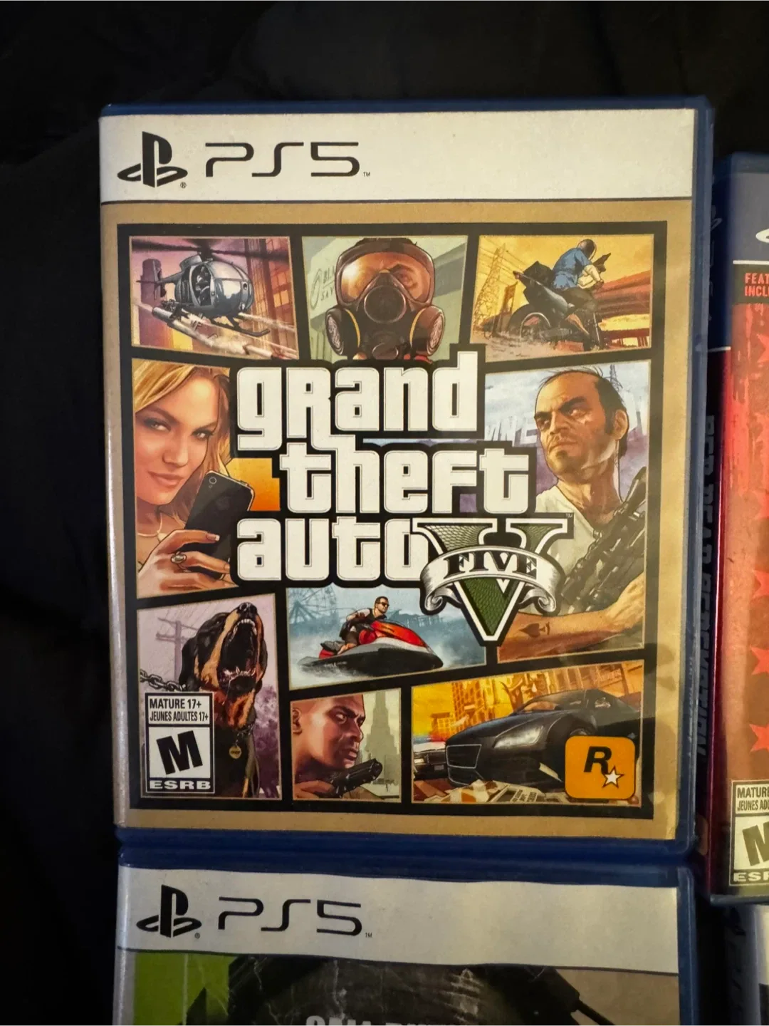 PS5 with 5 games Call of Duty Modern Warfare II image indicator(6)