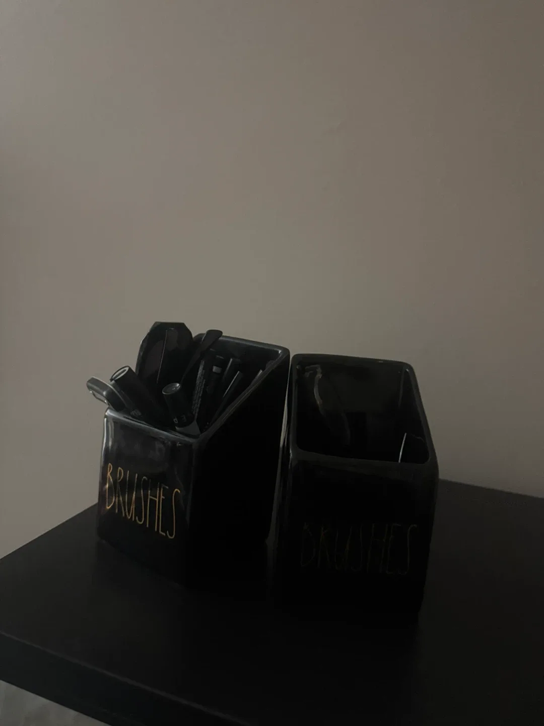 Rae Dunn Brush Holder Set #cleanout image indicator(2)