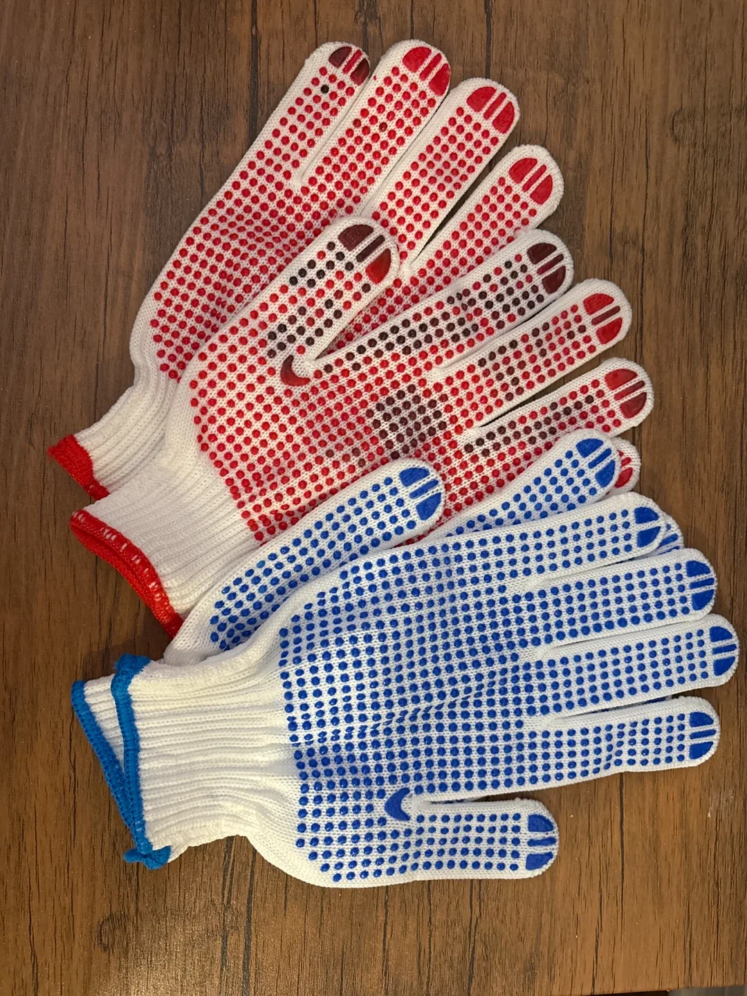 Free - Two Sets of Gardening Gloves - Red and Blue
