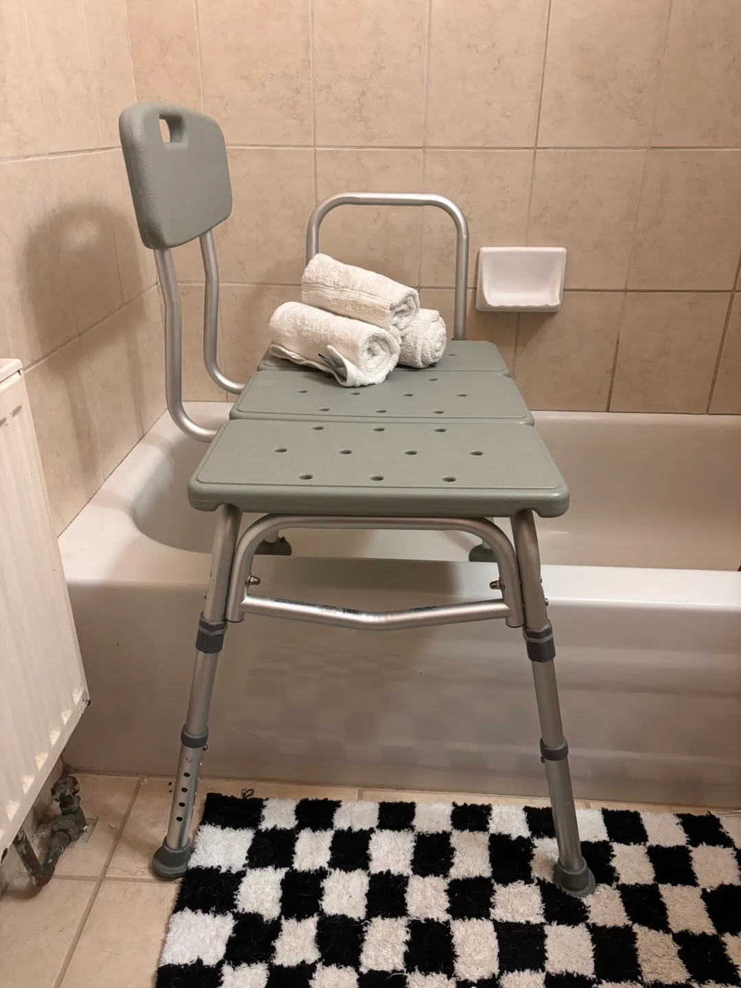 ✨ Premium Shower Chair– Like New – Delivery Available ⭐ image indicator(2)
