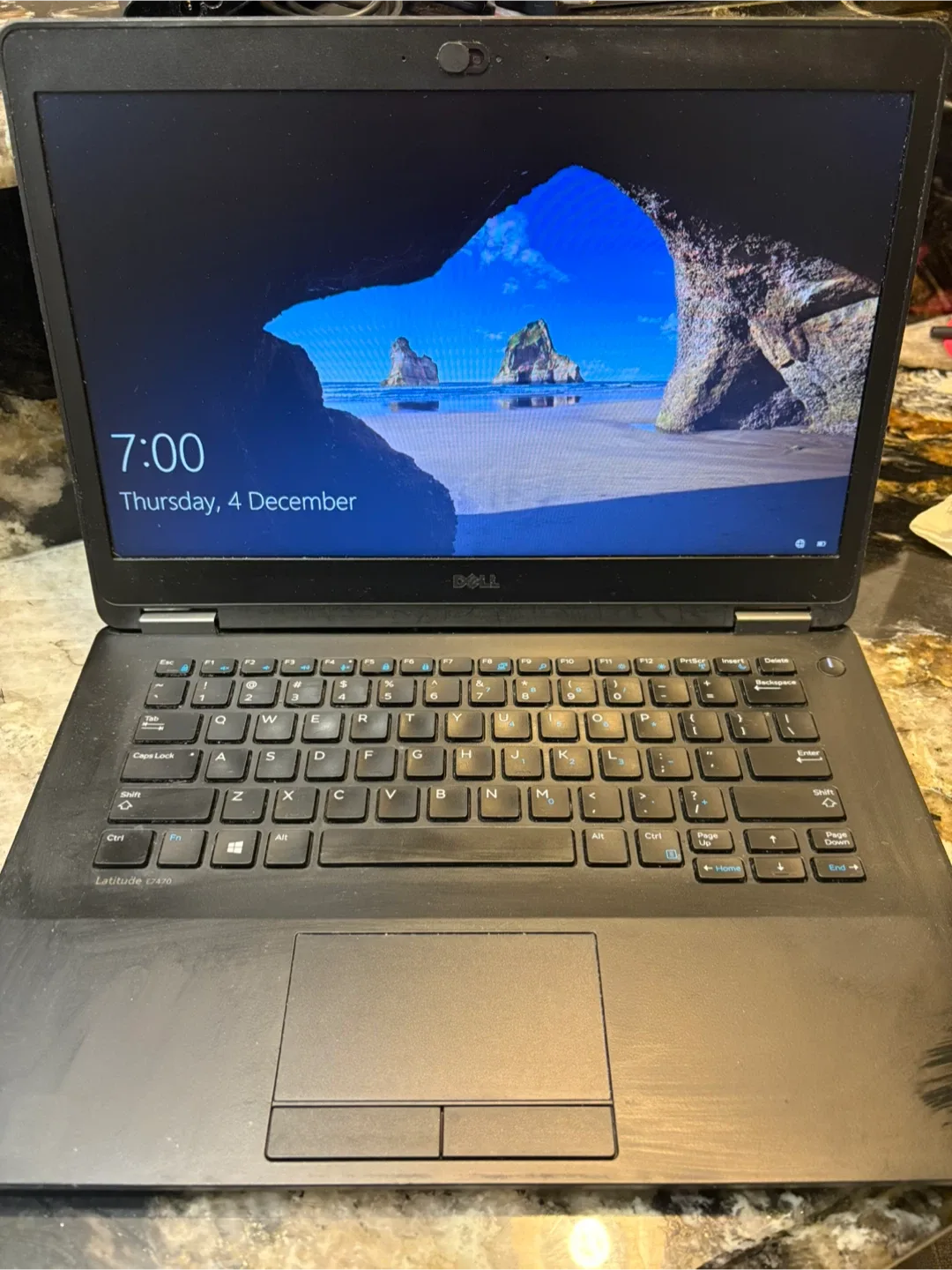 Dell Latitude E7470 Laptop image indicator(3)