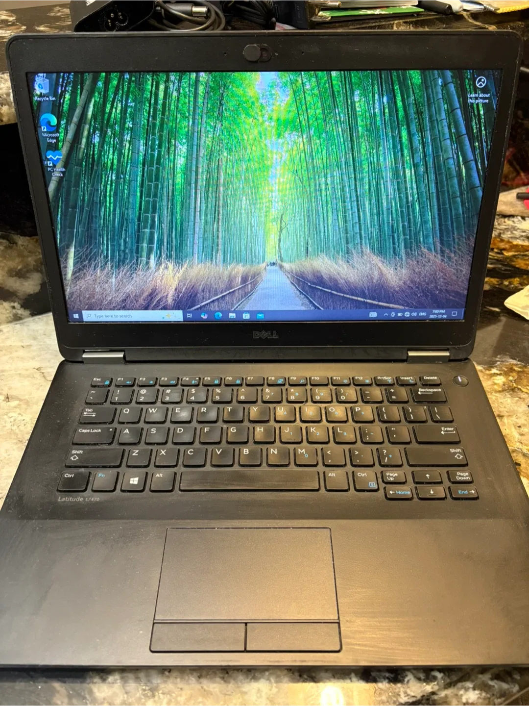 Dell Latitude E7470 Laptop image indicator(4)