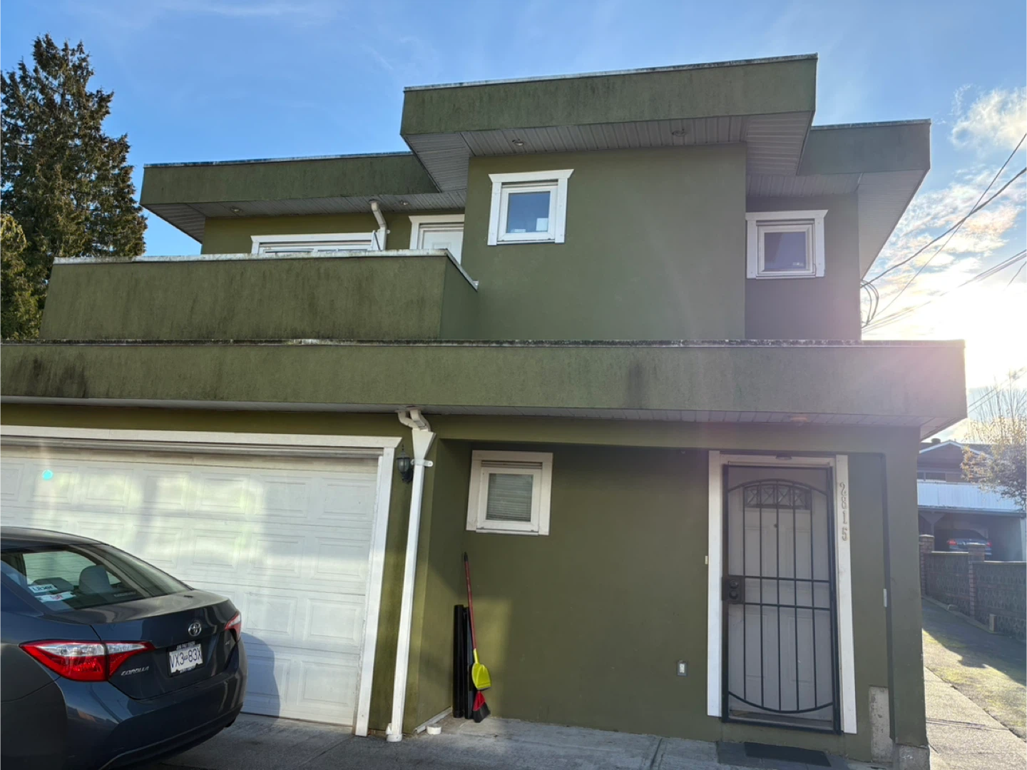 2 br 2bath Laneway house for rent