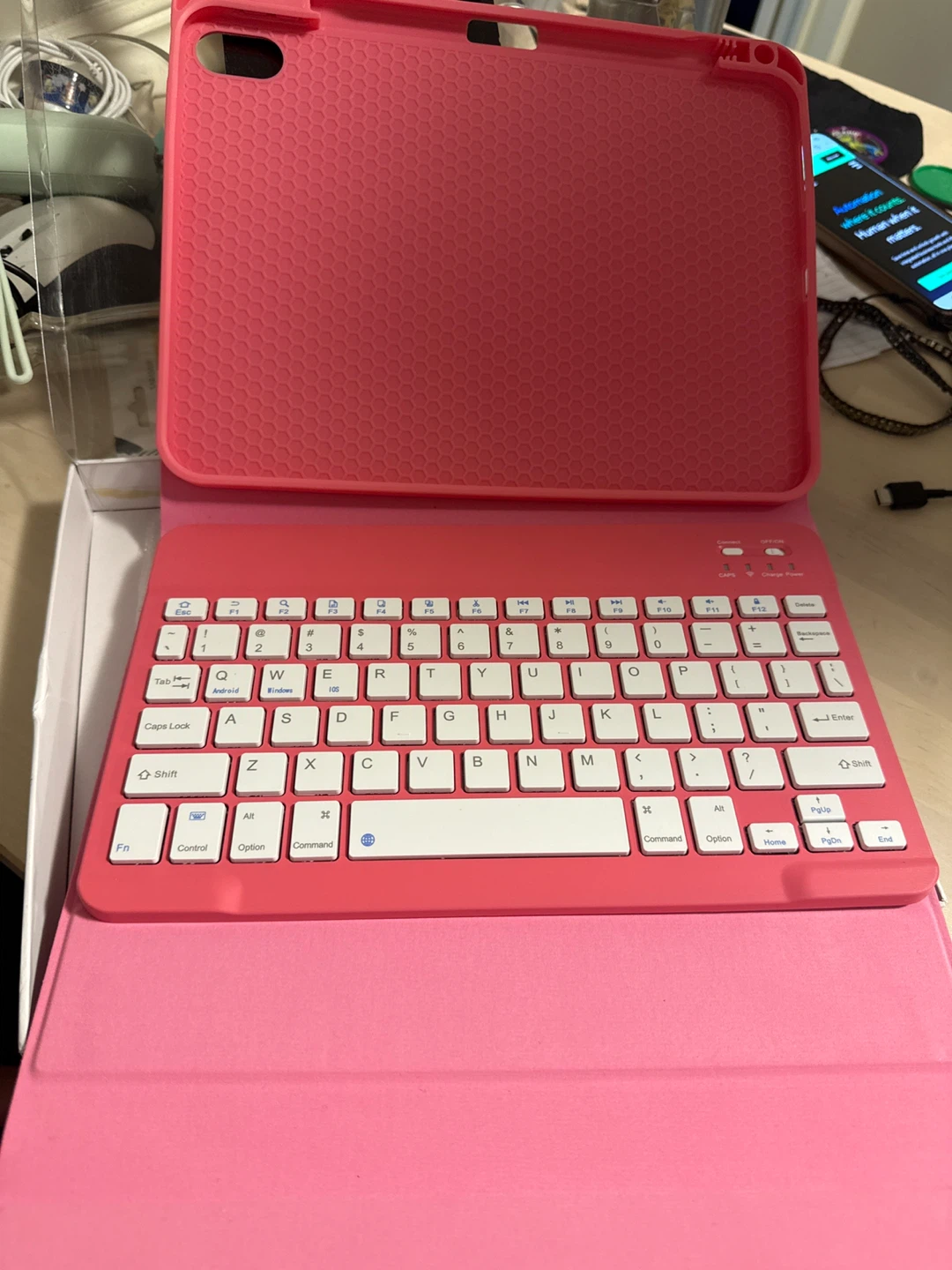 MoKo iPad 10th Gen Pink Keyboard Case - New - photo 2