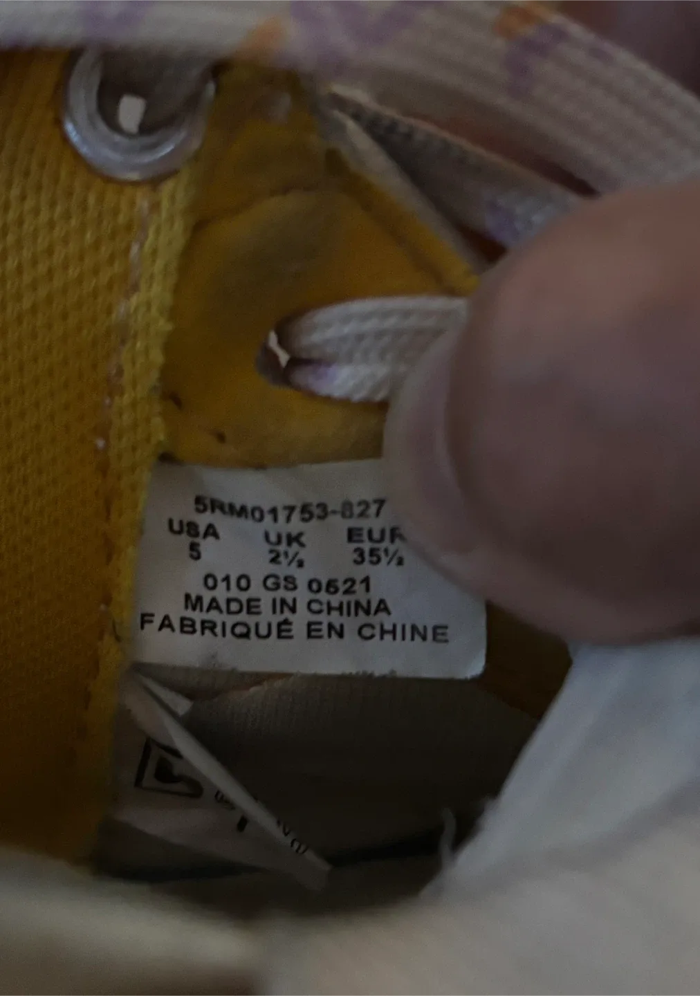 Fila Disruptor Sneakers, US Size 5 image indicator(5)