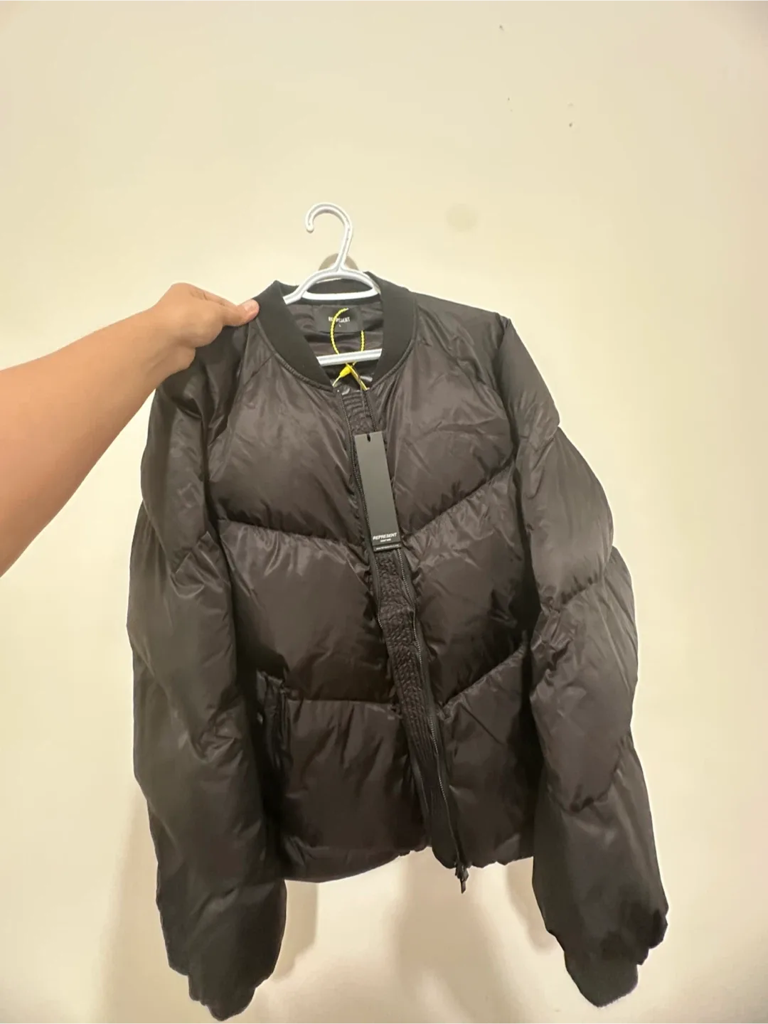 Gucci, Dior, Represent Brand New Clothes image indicator(8)