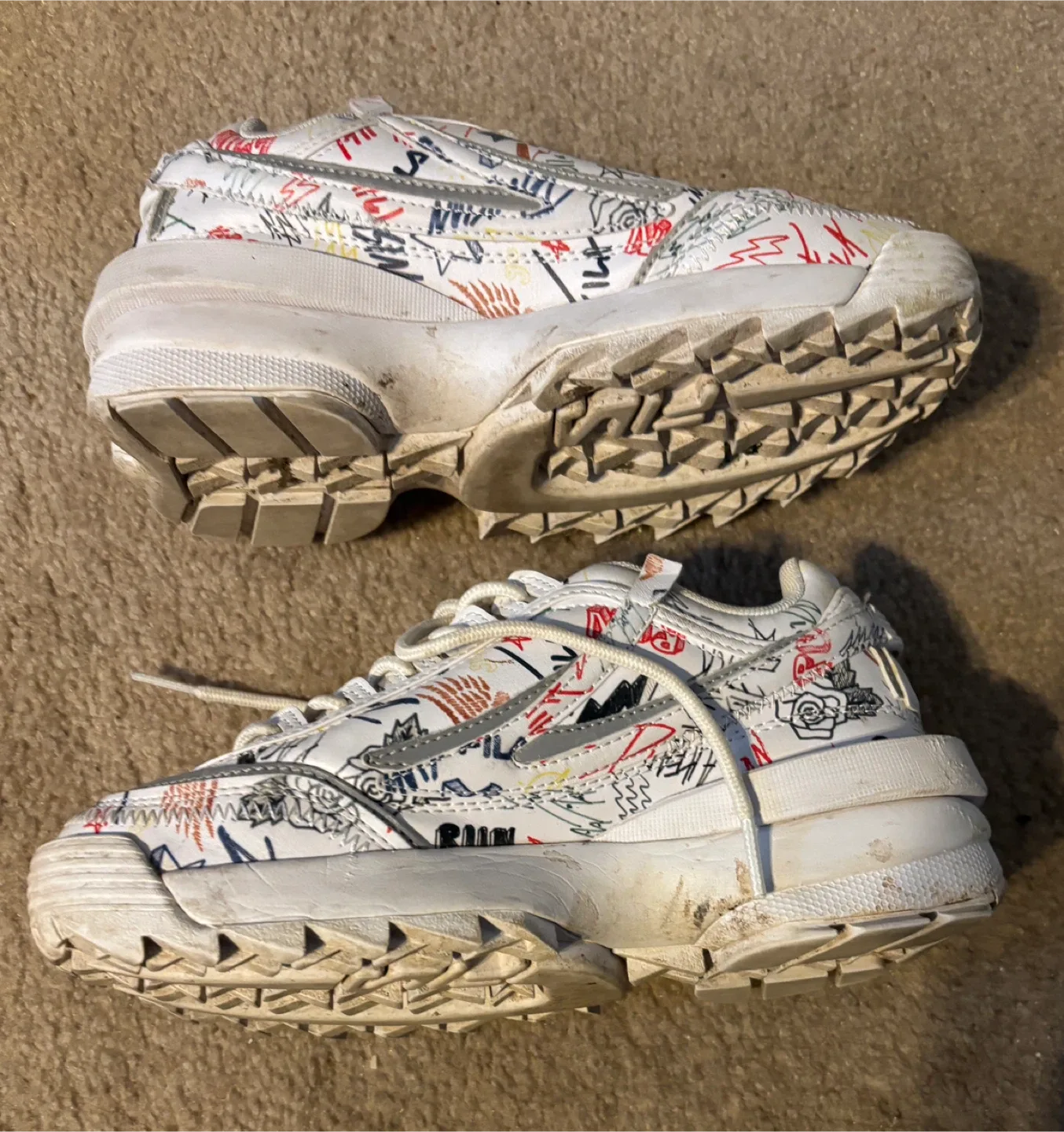 Fila Disruptor Graffiti Sneakers - US 5 image indicator(2)