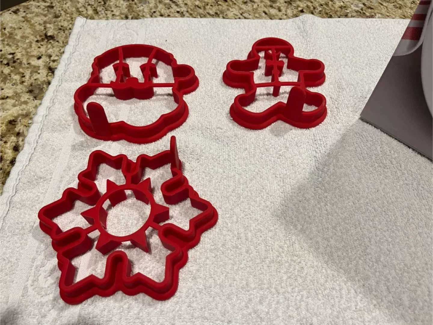 Williams Sonoma Silicone Pancake Molds - Set of 3 image indicator(2)