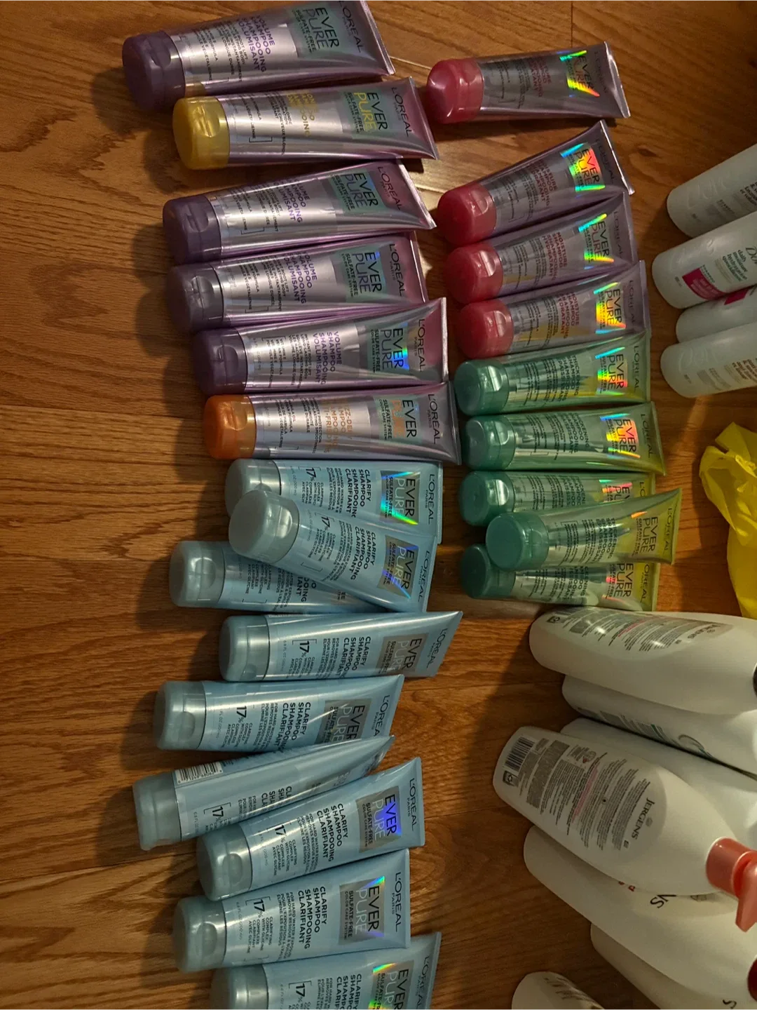 L'Oreal EverPure Shampoo Lot image indicator(4)