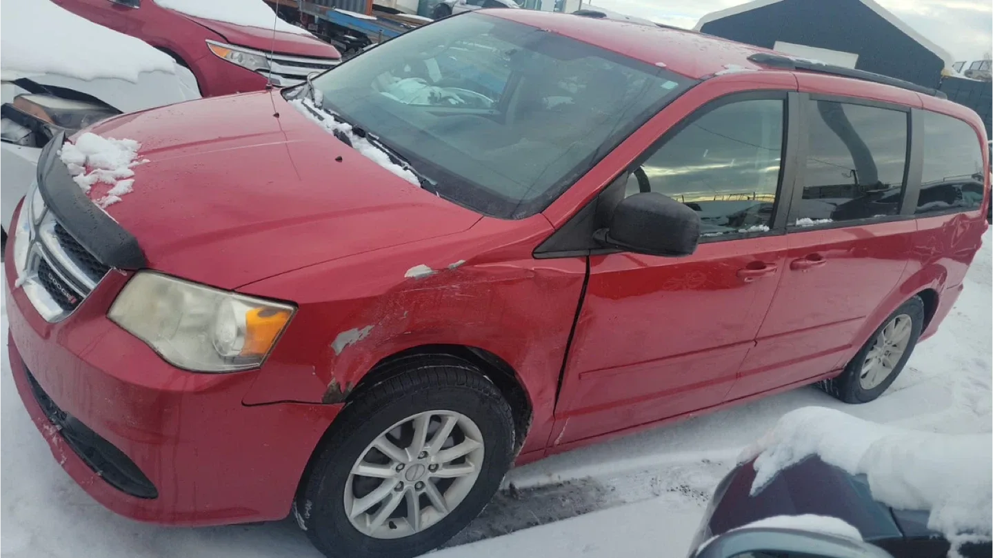 2013 Dodge Grand Caravan - Red image indicator(2)