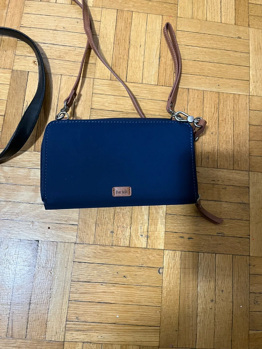 Black Leather Shoulder Bag image indicator(2)