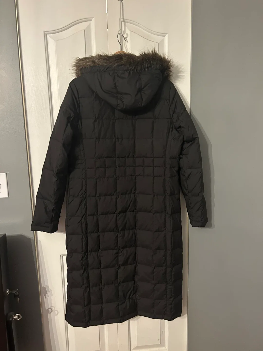 NWT Denver Hayes down coat image indicator(4)