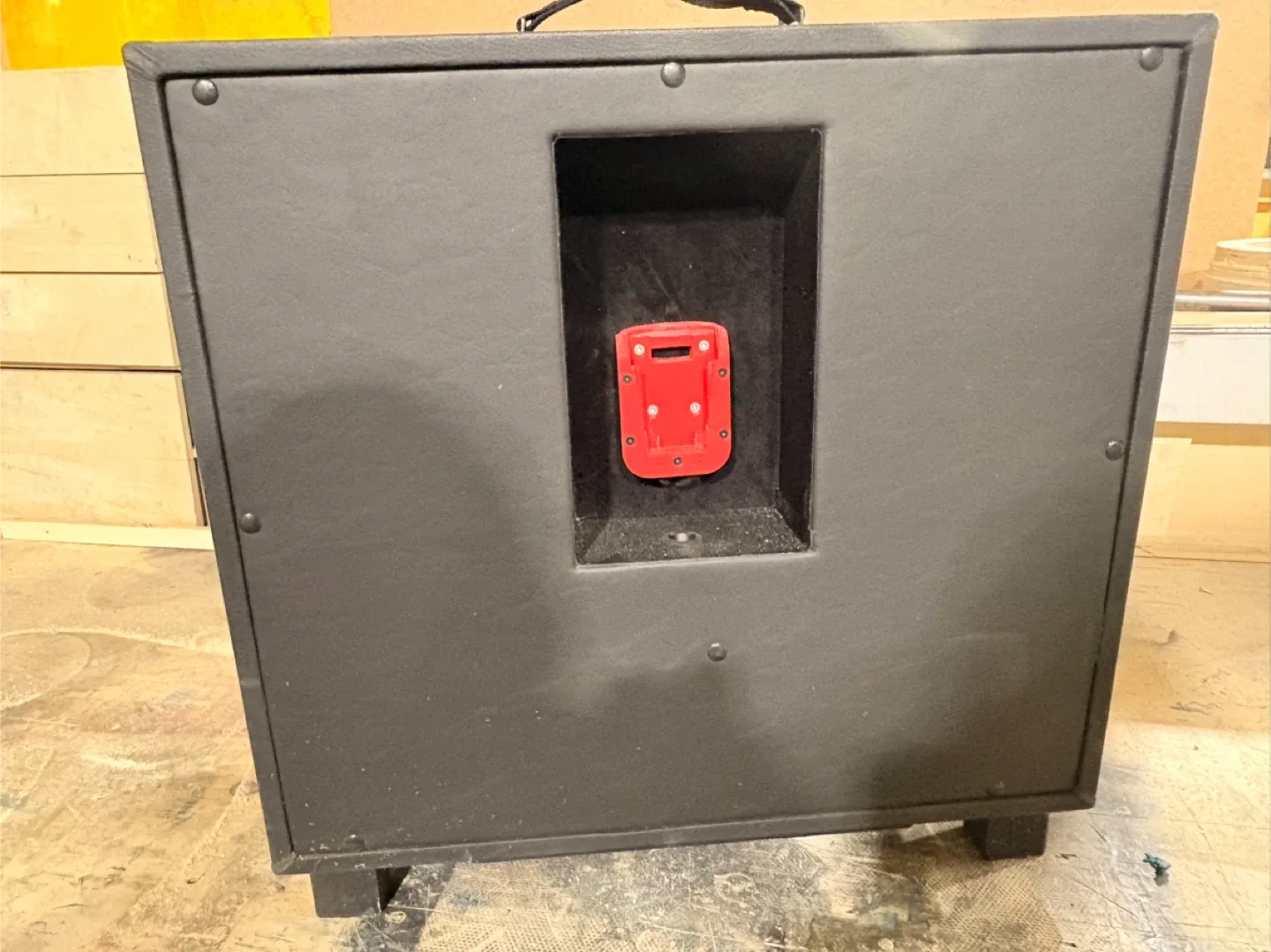 Custom Sound System with Dewalt battery powered image indicator(5)