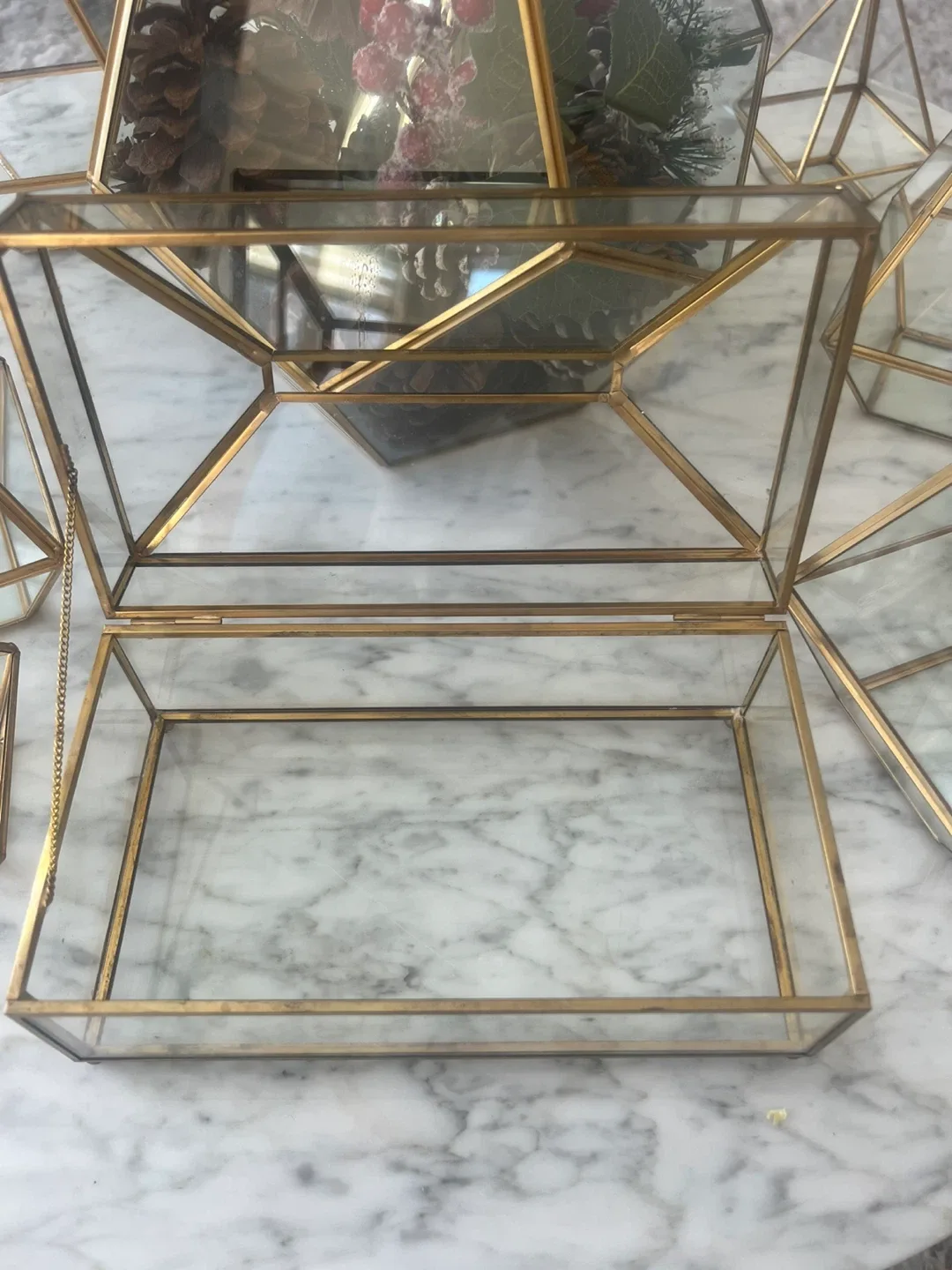 Geometric Glass Terrariums image indicator(8)