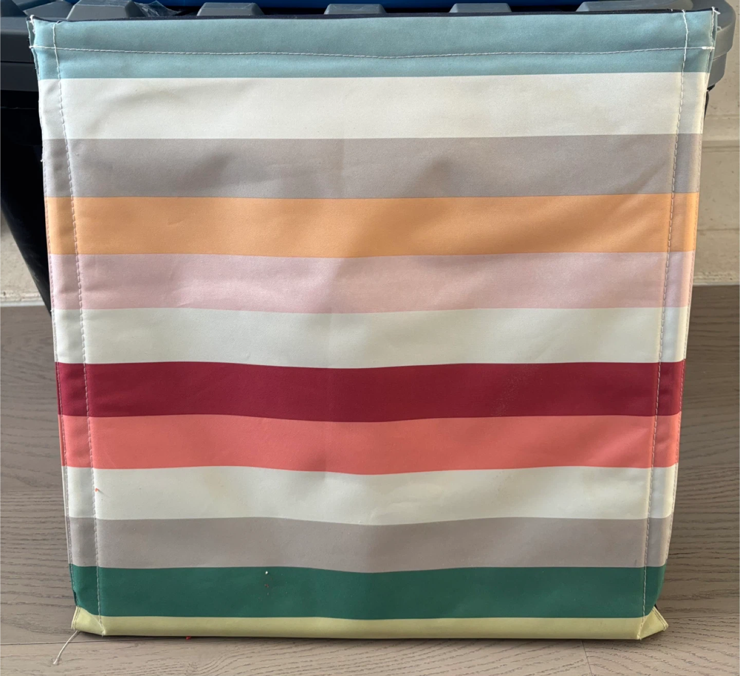 Striped Beach Lounger - Perfect for Summer! - photo 3