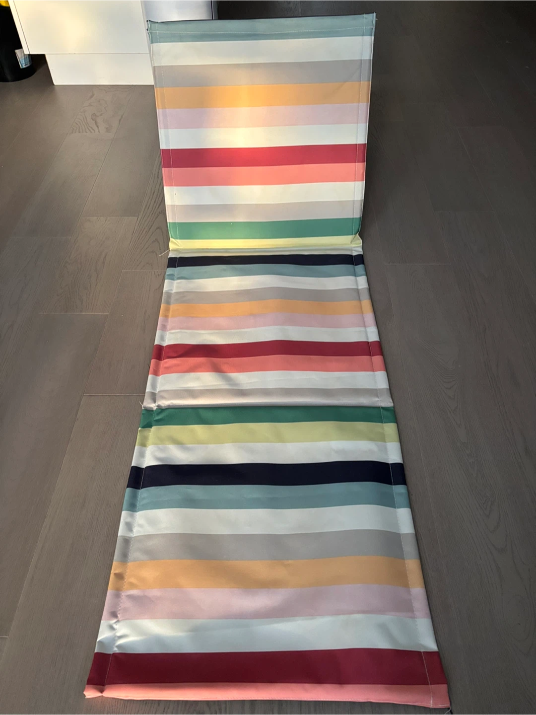 Striped Beach Lounger - Perfect for Summer! - photo 2