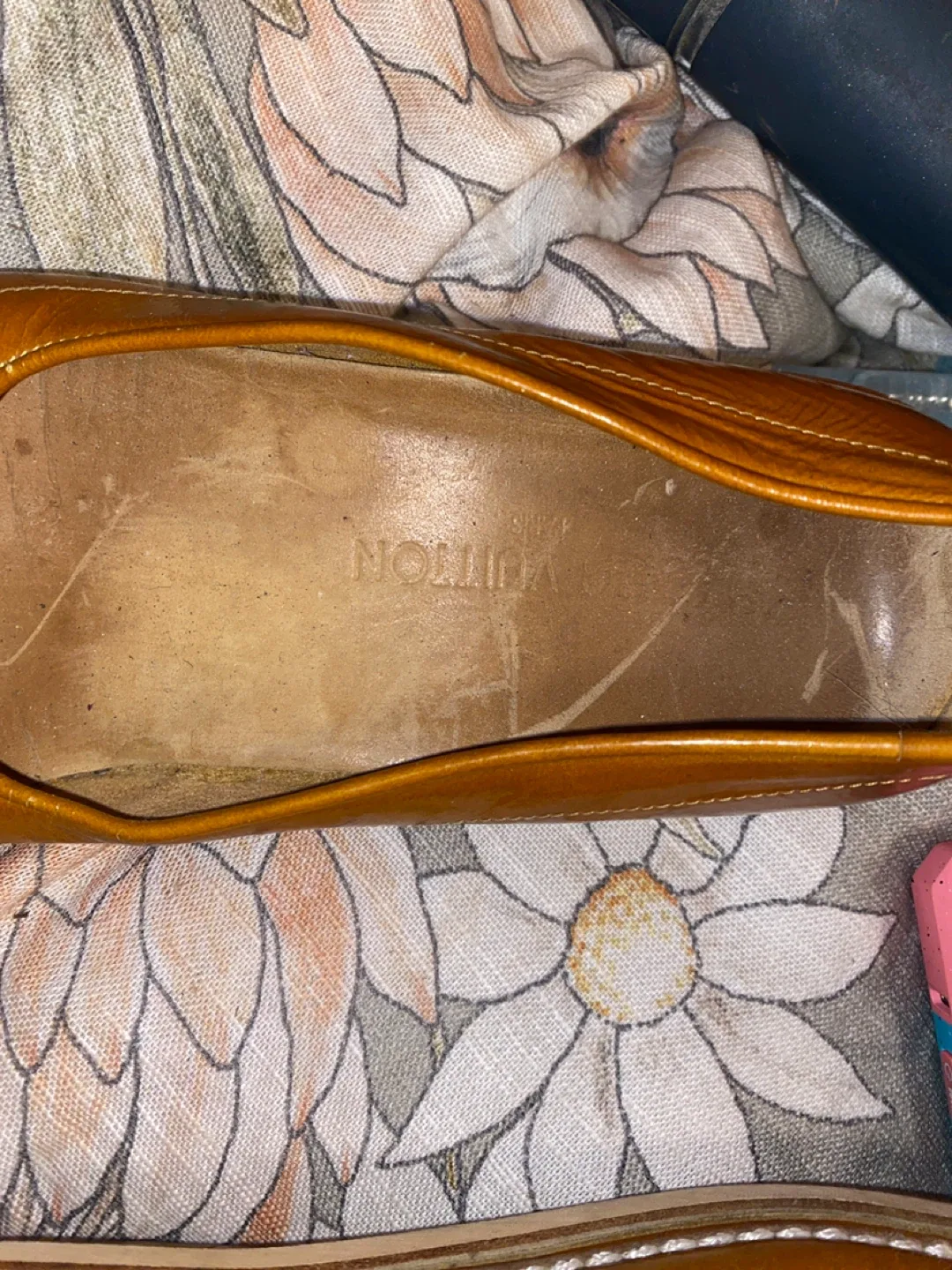Louis Vuitton 1929 Brown Leather Flats image indicator(7)