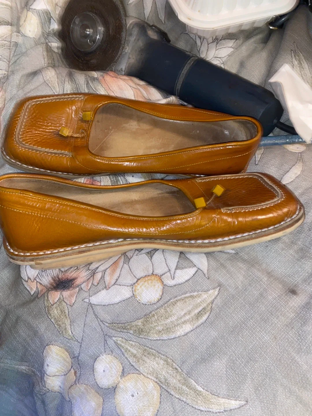 Louis Vuitton 1929 Brown Leather Flats image indicator(8)
