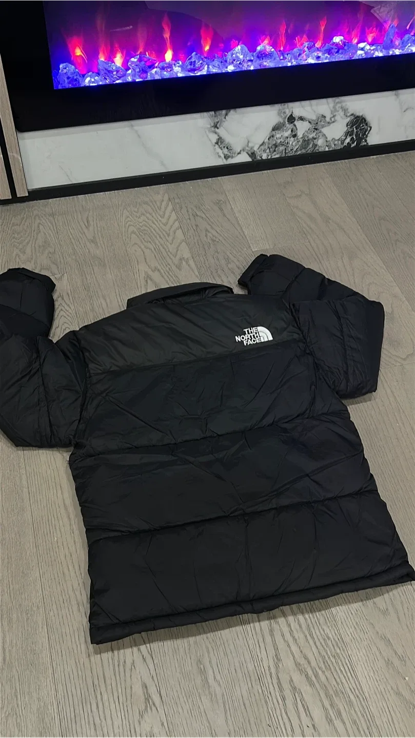 The North Face Puffer Jacket - Black image indicator(3)