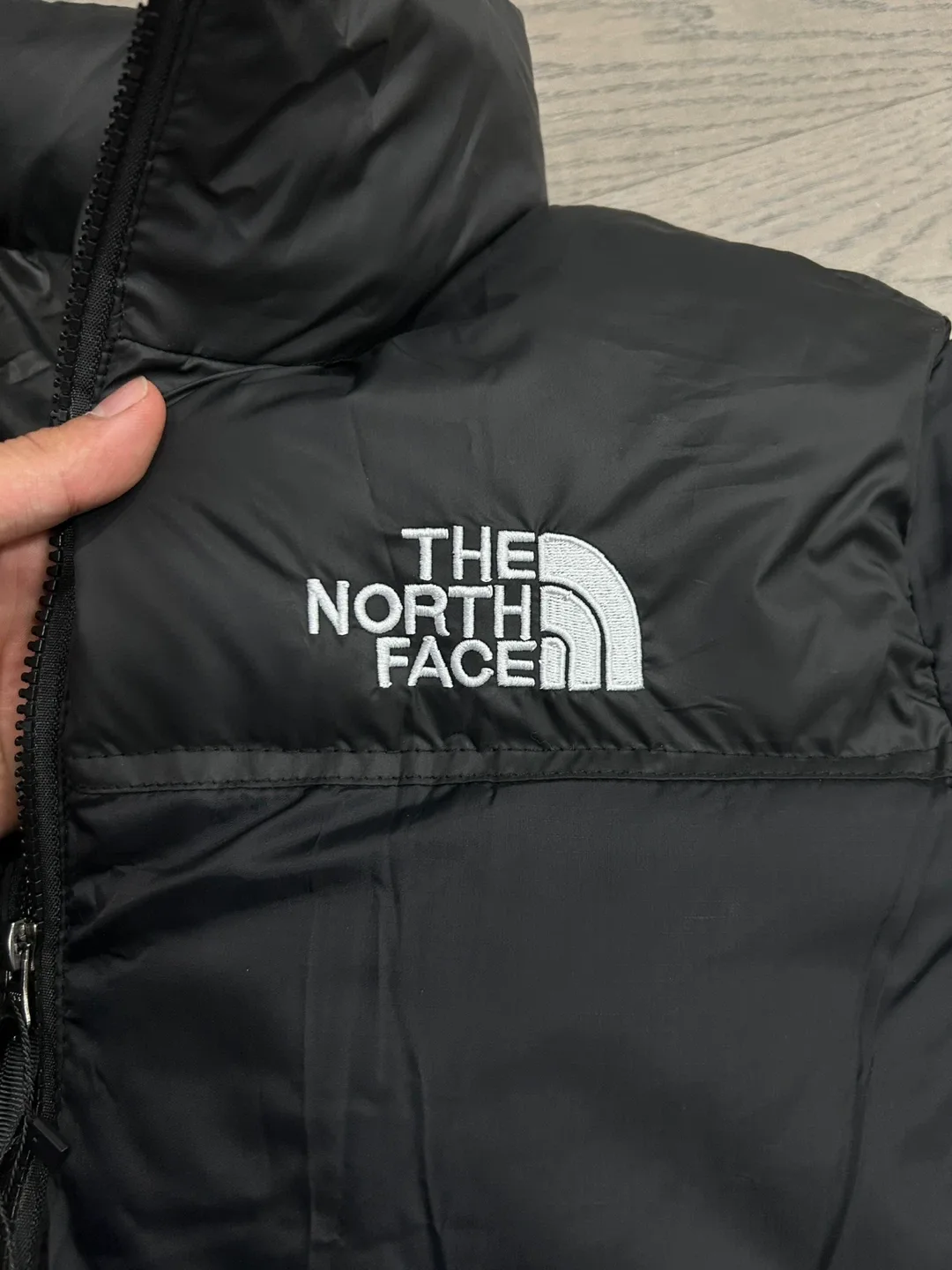 The North Face Puffer Jacket - Black image indicator(5)