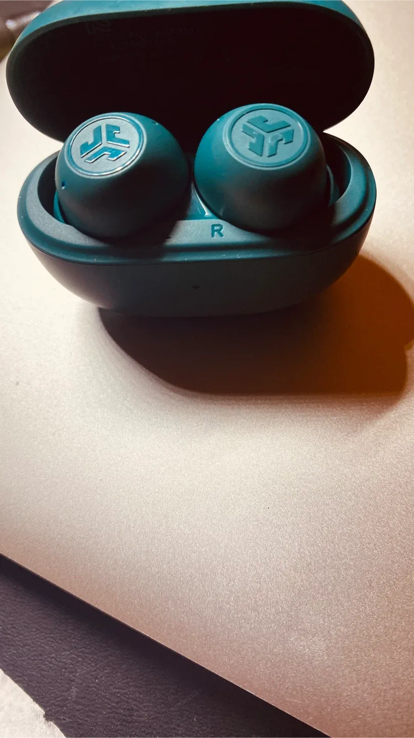 JLab Go Air Pop Teal Wireless Earbuds image indicator(5)