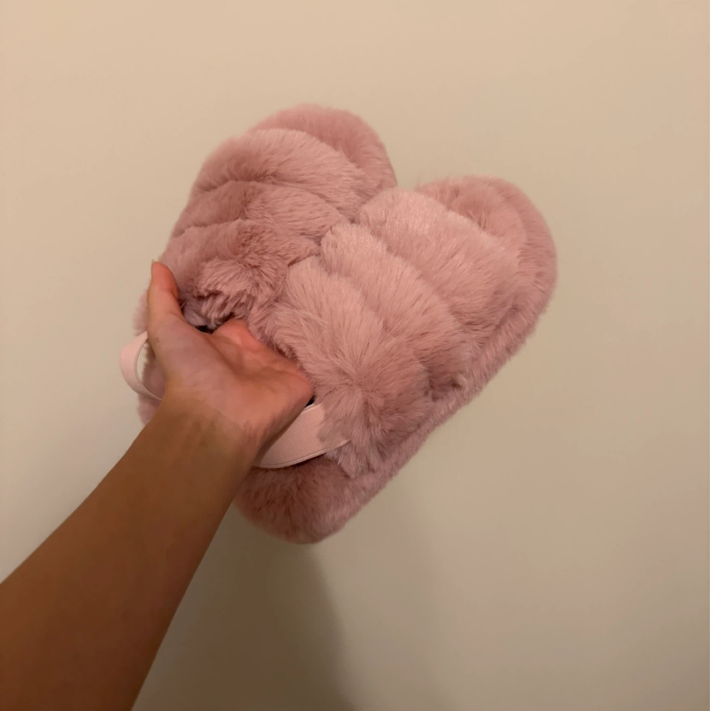 Pink fluffy slippers - size 35 & 36 is available - 10$ each - photo 2