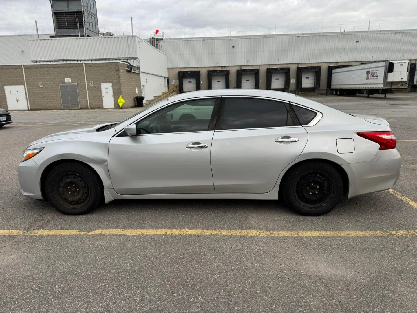2016 Nissan Altima image indicator(3)