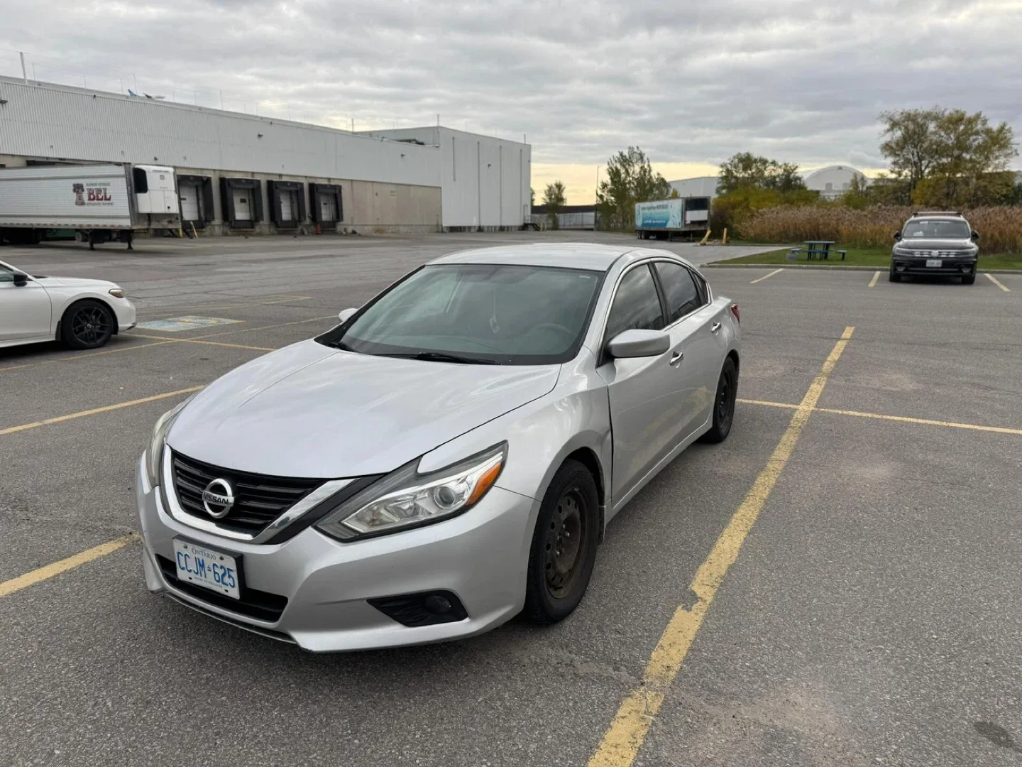 2016 Nissan Altima image indicator(2)