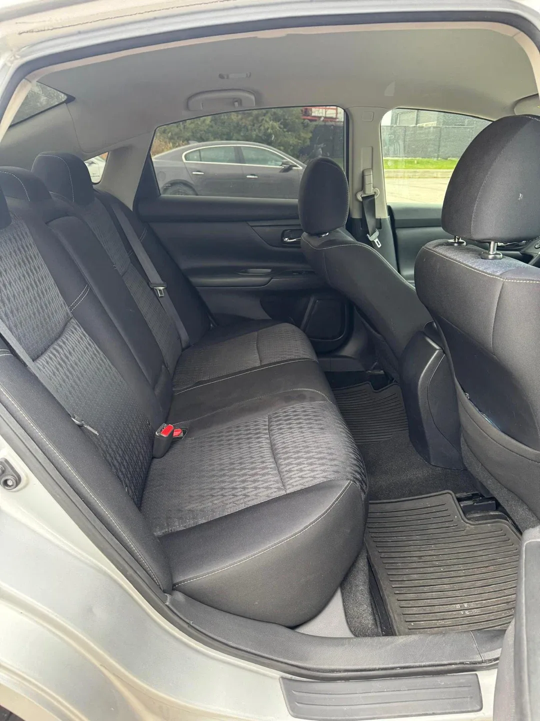 2016 Nissan Altima image indicator(7)