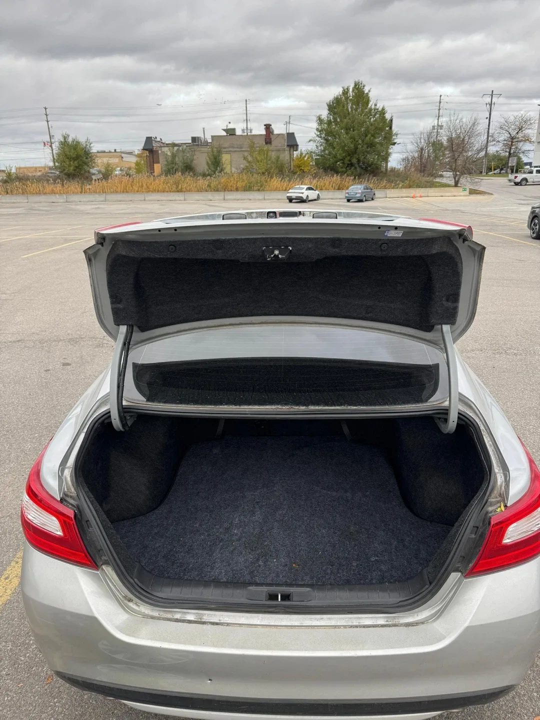 2016 Nissan Altima image indicator(9)