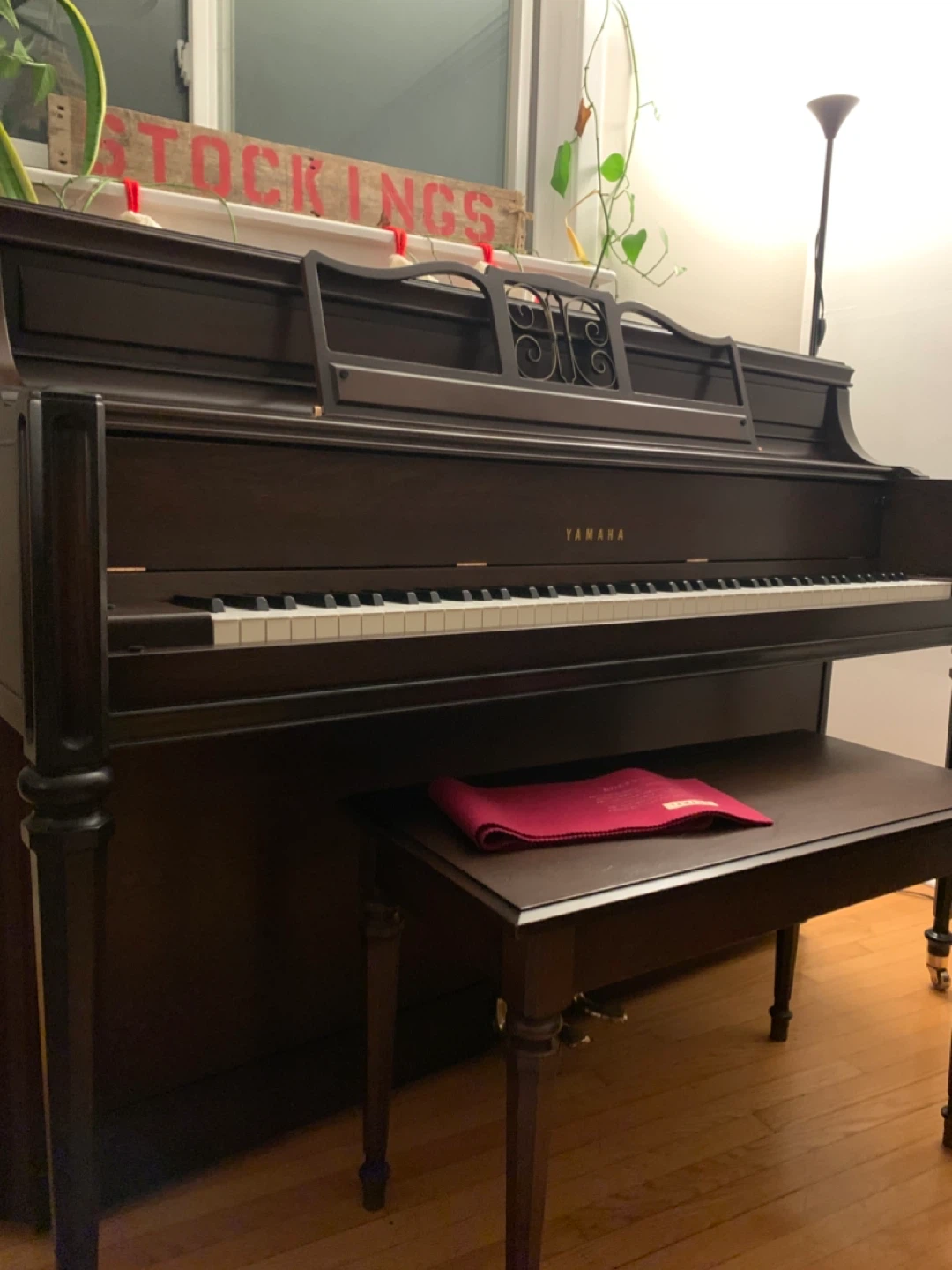 Yamaha Japanese upright Piano - photo 3
