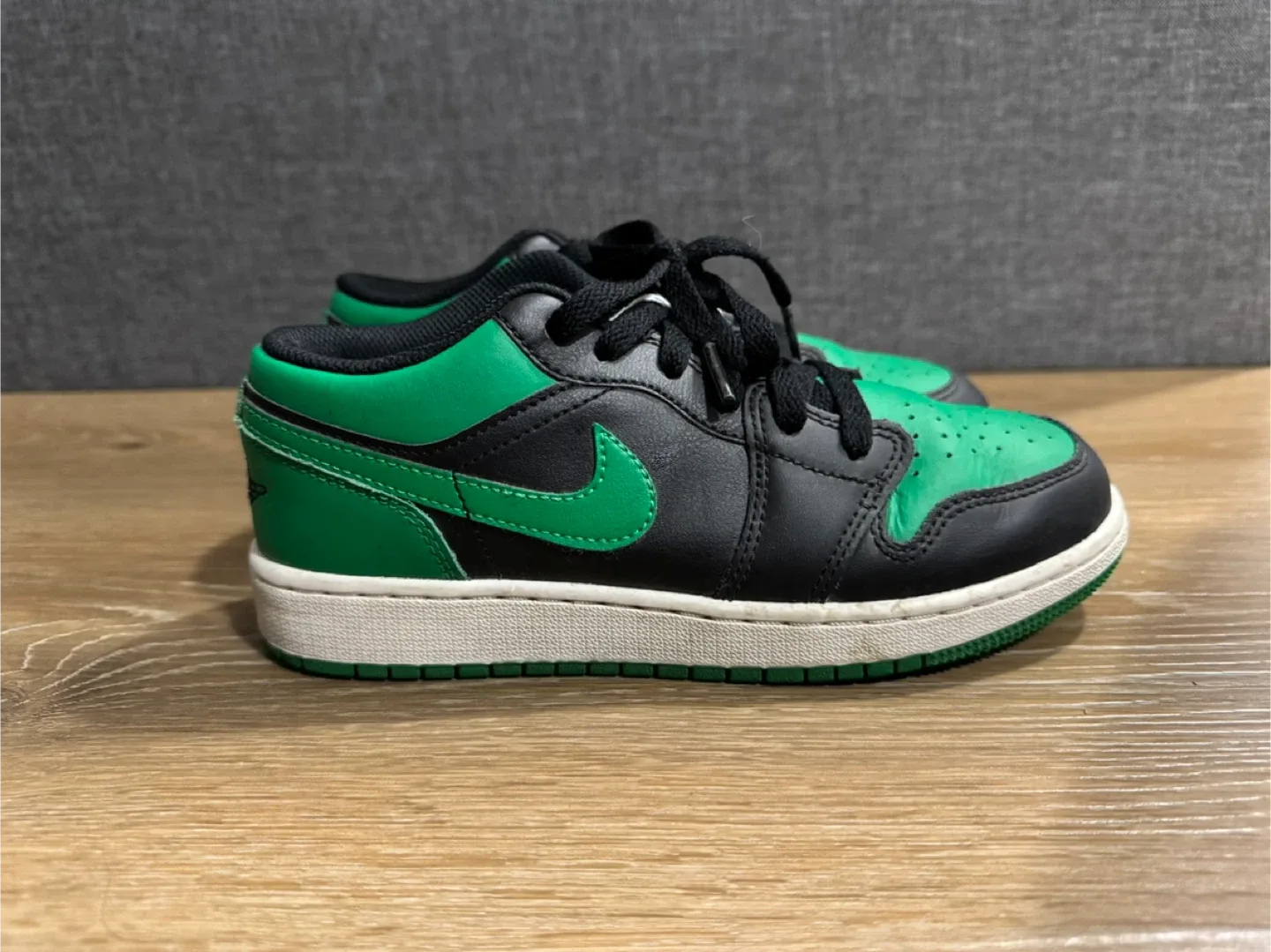Air Jordan 1 Low GS Lucky Green Size 4Y