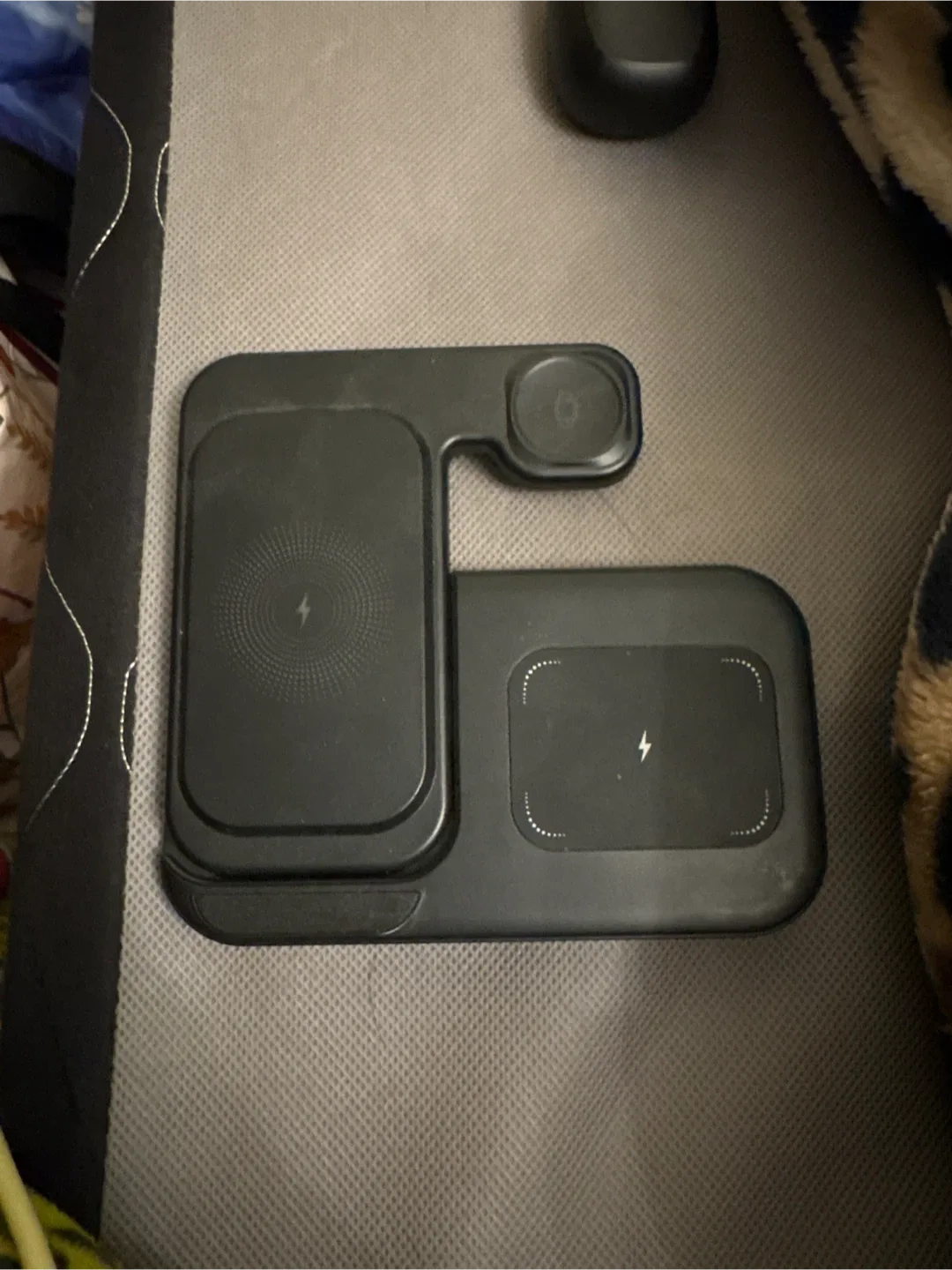 3 in 1 Wireless Charging Station - Black