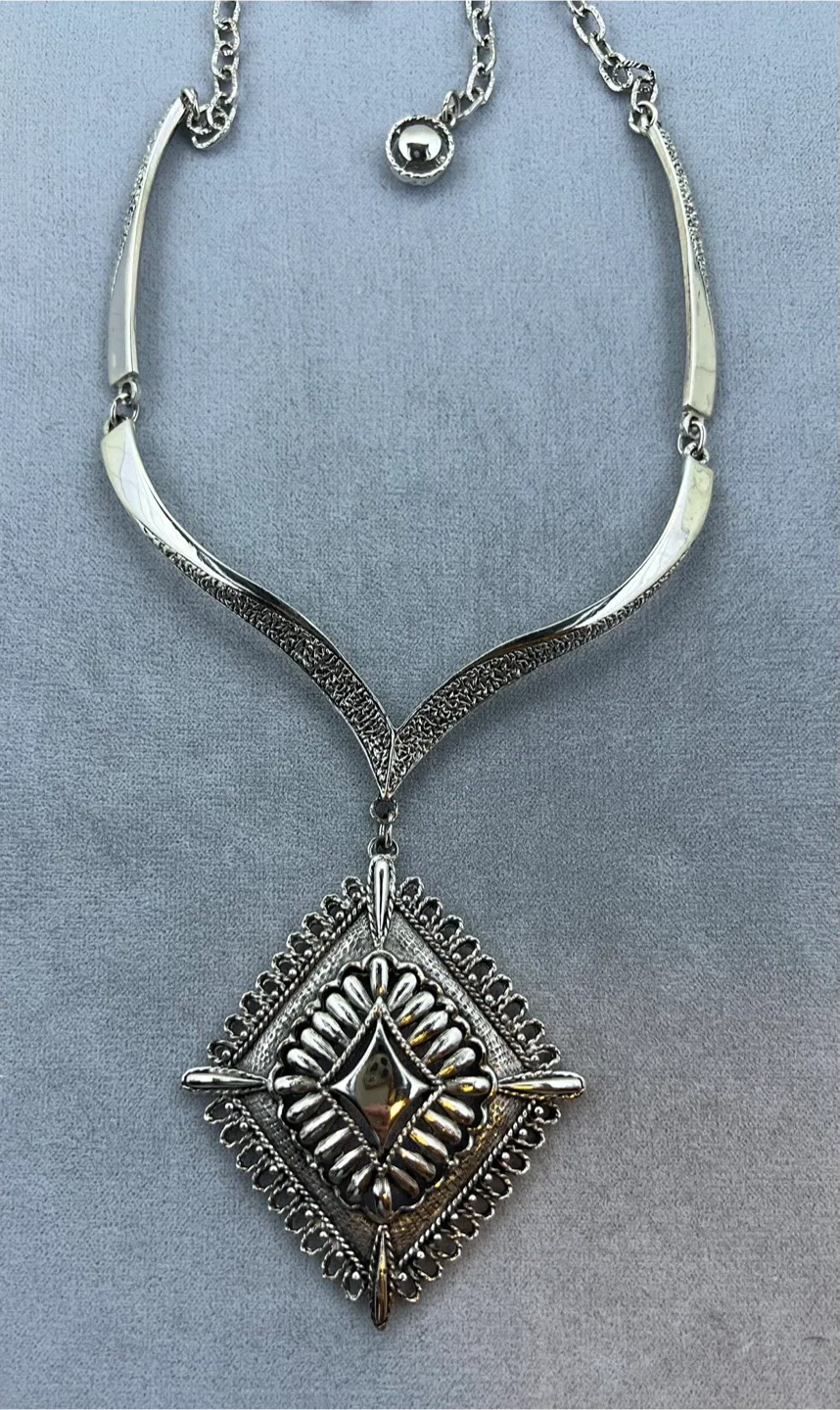 Vintage Necklace/Choker