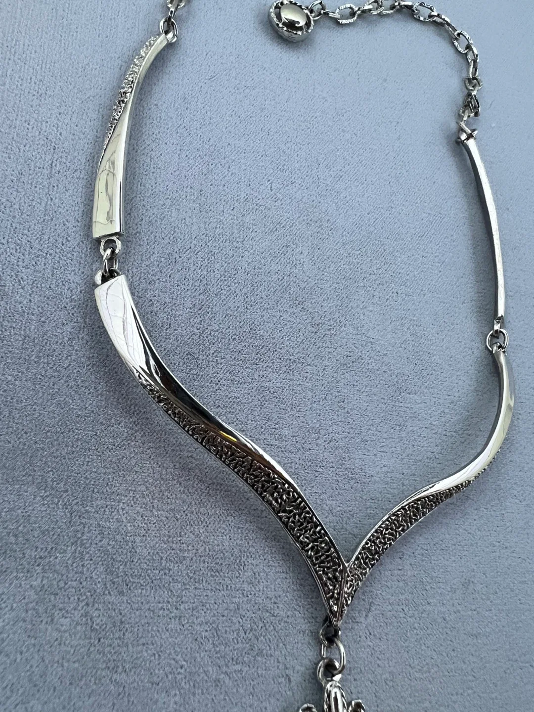 Vintage Necklace/Choker image indicator(4)