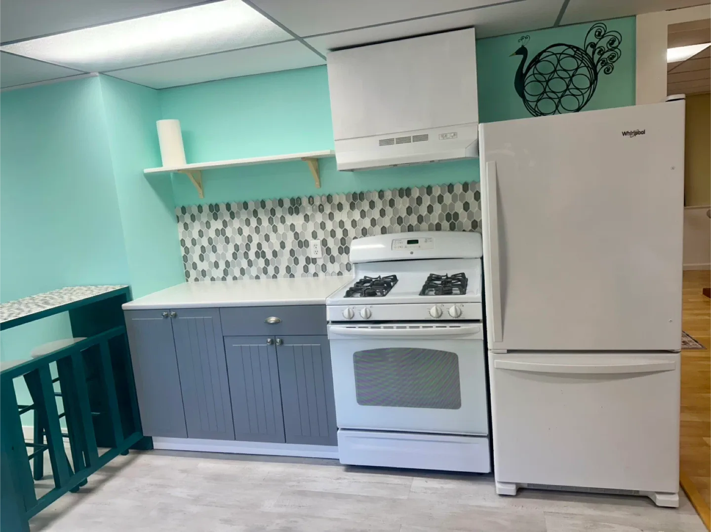 Suite for rent in Cloverdale image indicator(2)