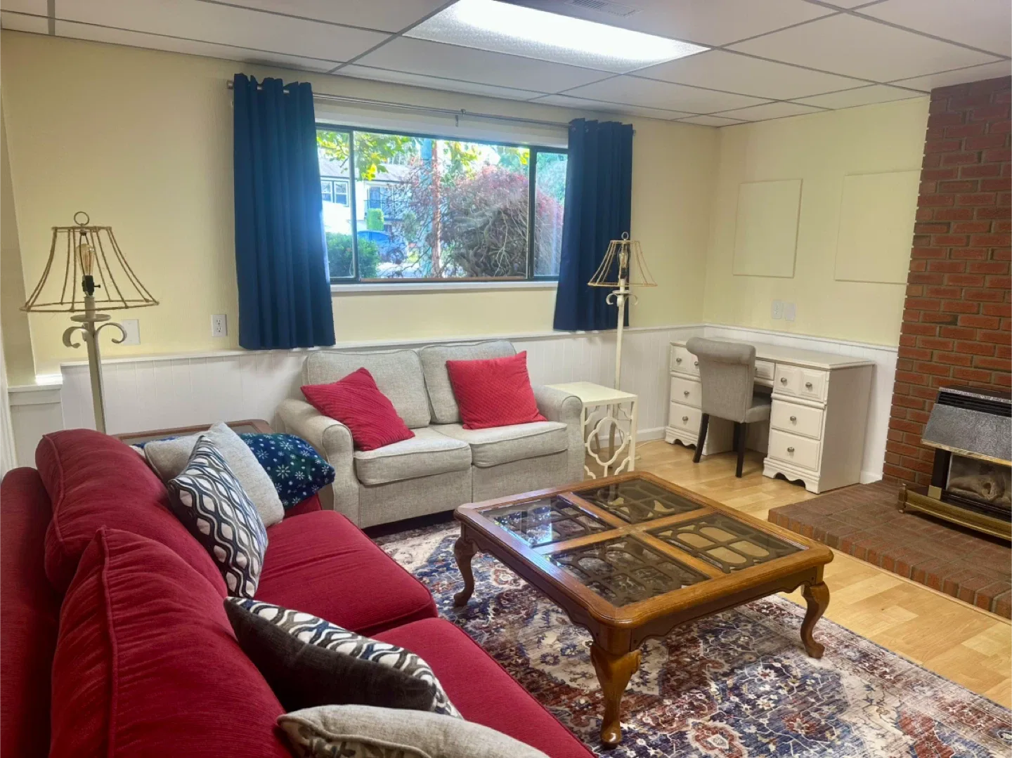 Suite for rent in Cloverdale image indicator(4)