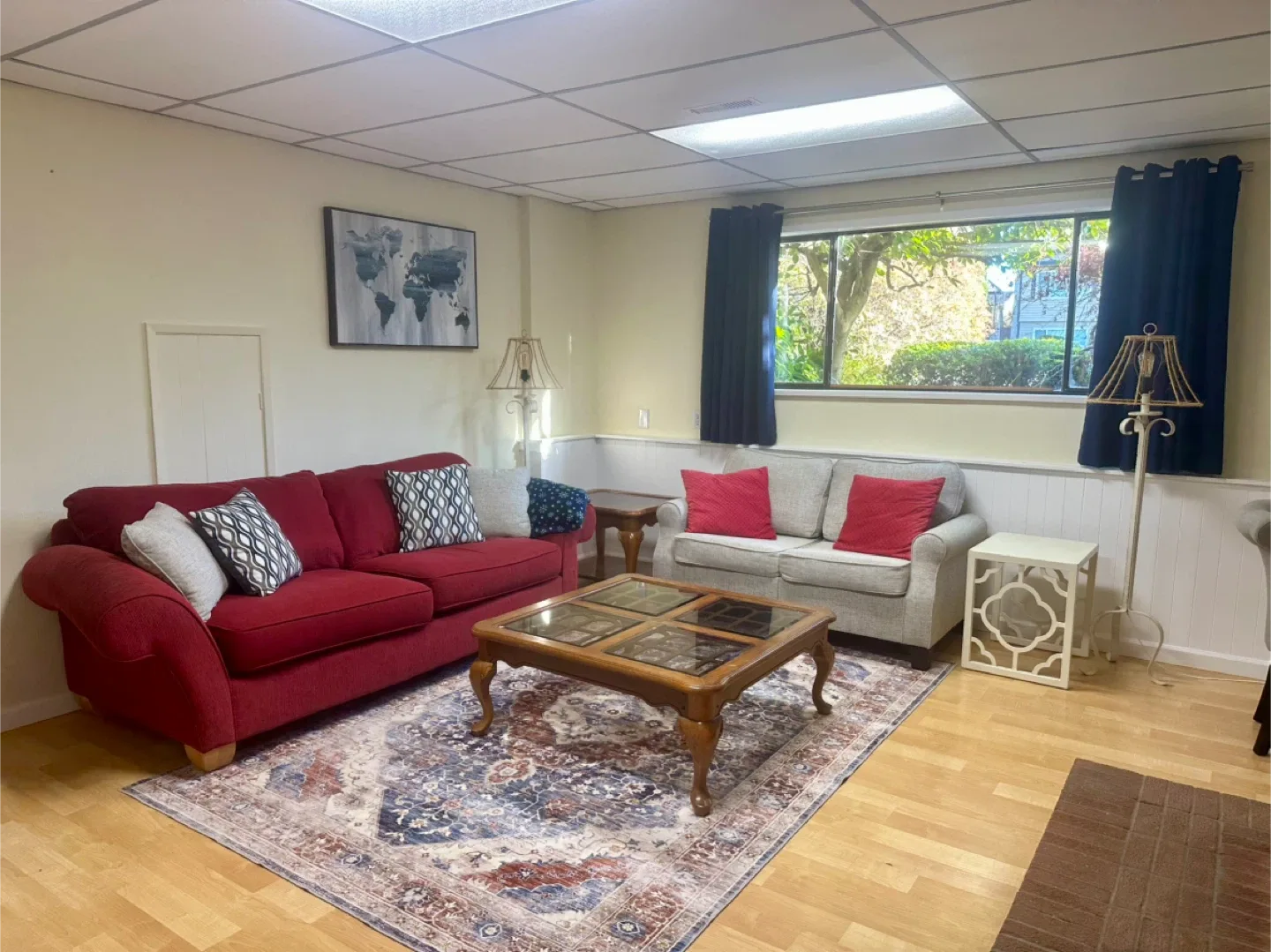 Suite for rent in Cloverdale image indicator(5)