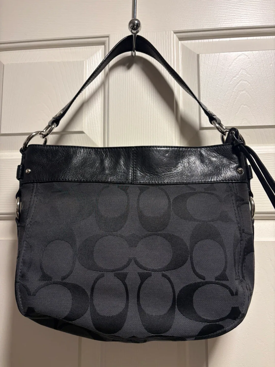 Coach Black Signature Hobo Bag image indicator(6)
