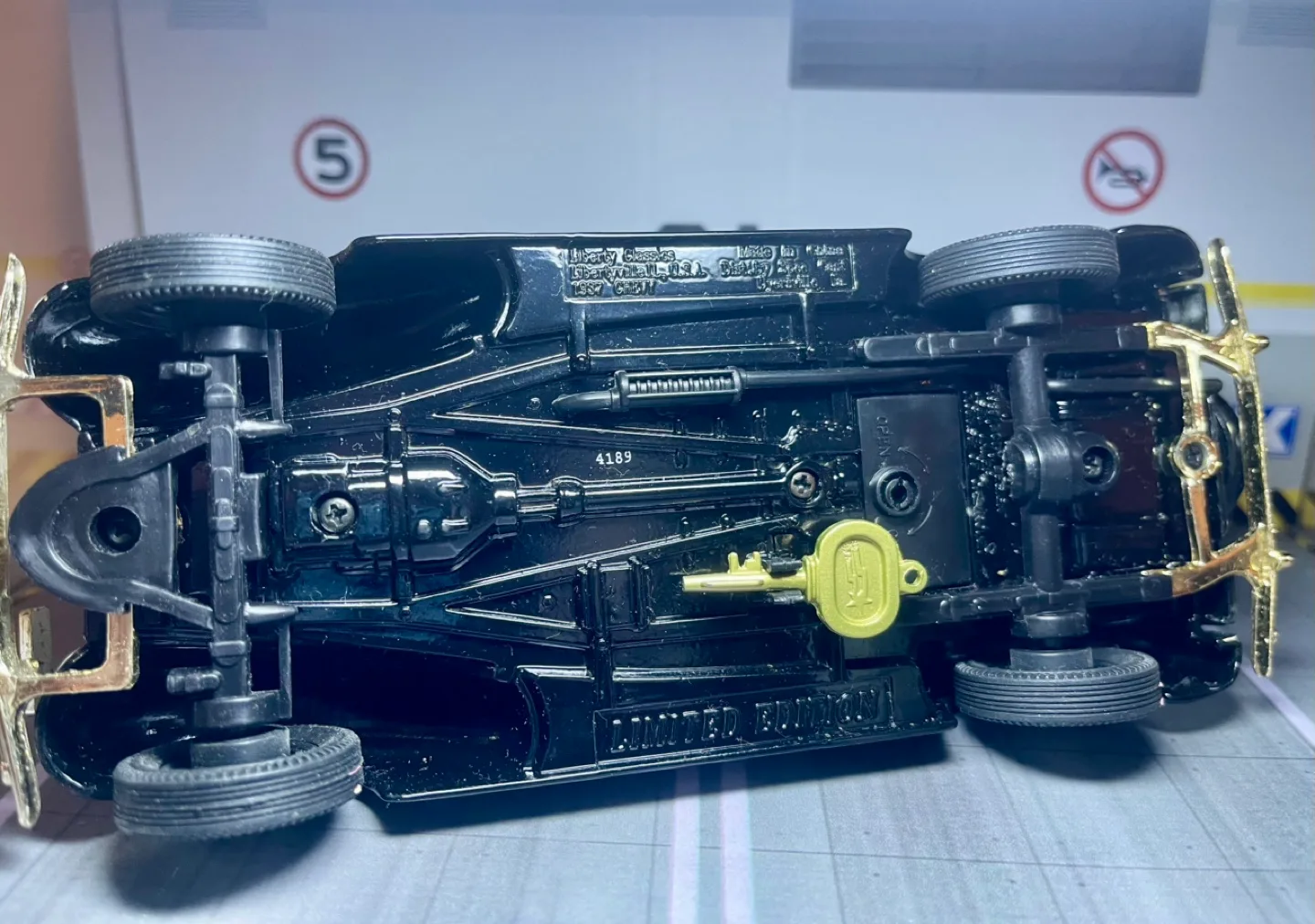 1937 Chevrolet Bank Model image indicator(5)