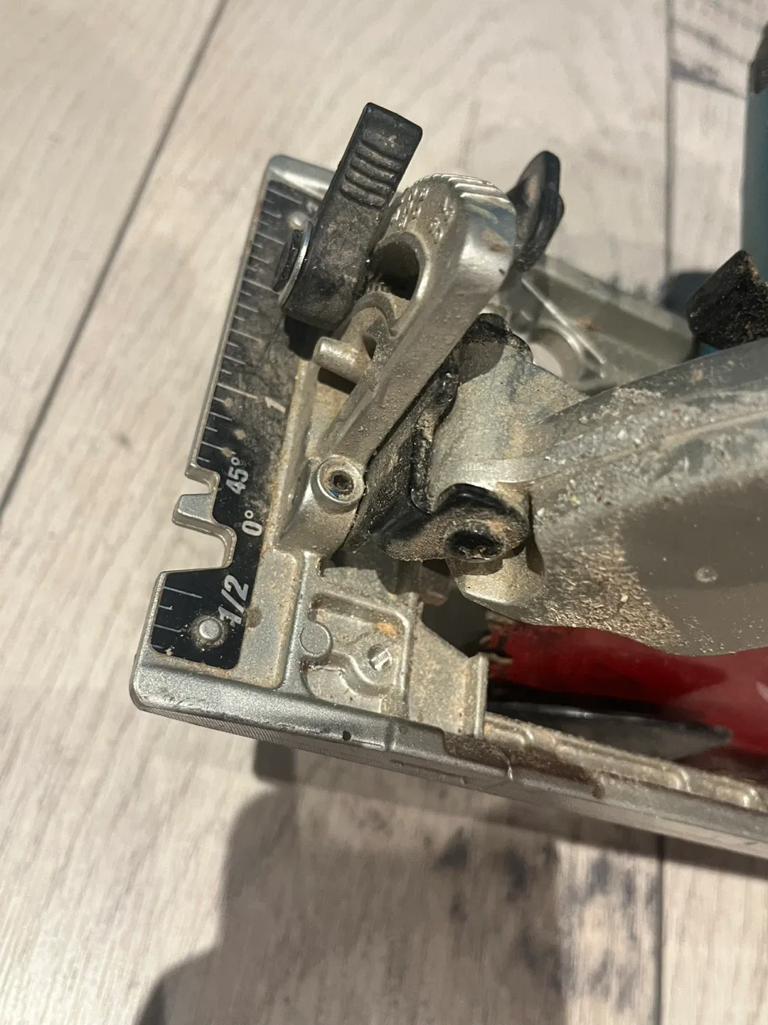 Makita Circular Saw with battery image indicator(3)