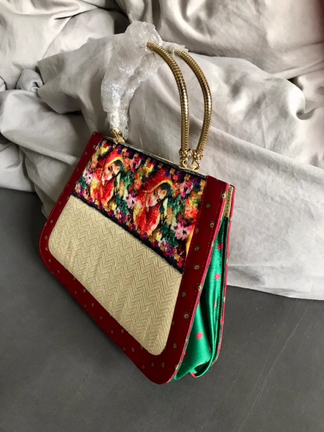 Gorgeous Handbag - Artisan-designed